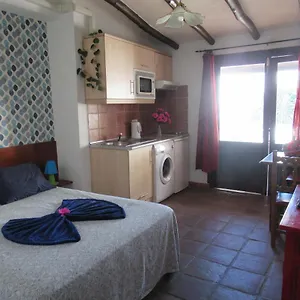 https://estudio-en-el-centro-con-terraza-1c-especial-parejas.es-andalucia.com