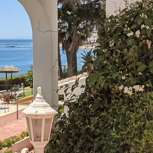 https://cozy-beach-front-apartament-in-la-cala.1costadelsol.com
